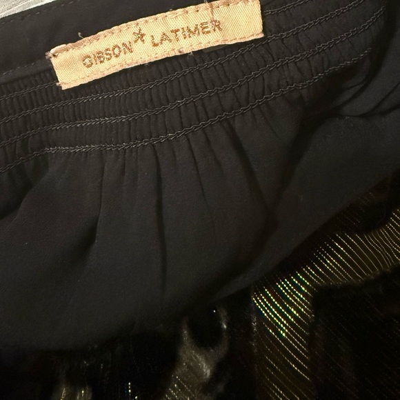 Gibson Latimer Black and Gold Patterned Tunic - Picture 5 of 7